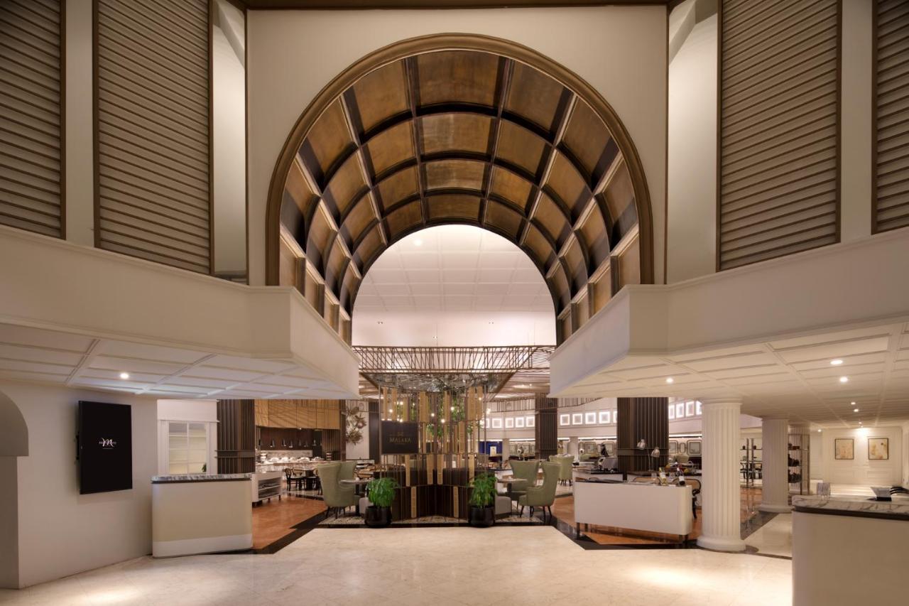 Mercure Jakarta Batavia Exterior foto
