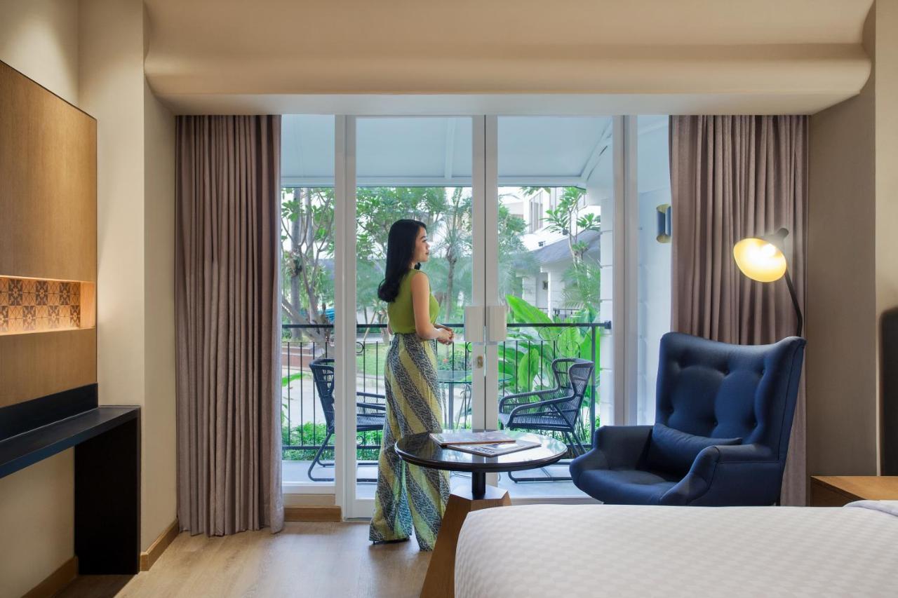Mercure Jakarta Batavia Exterior foto